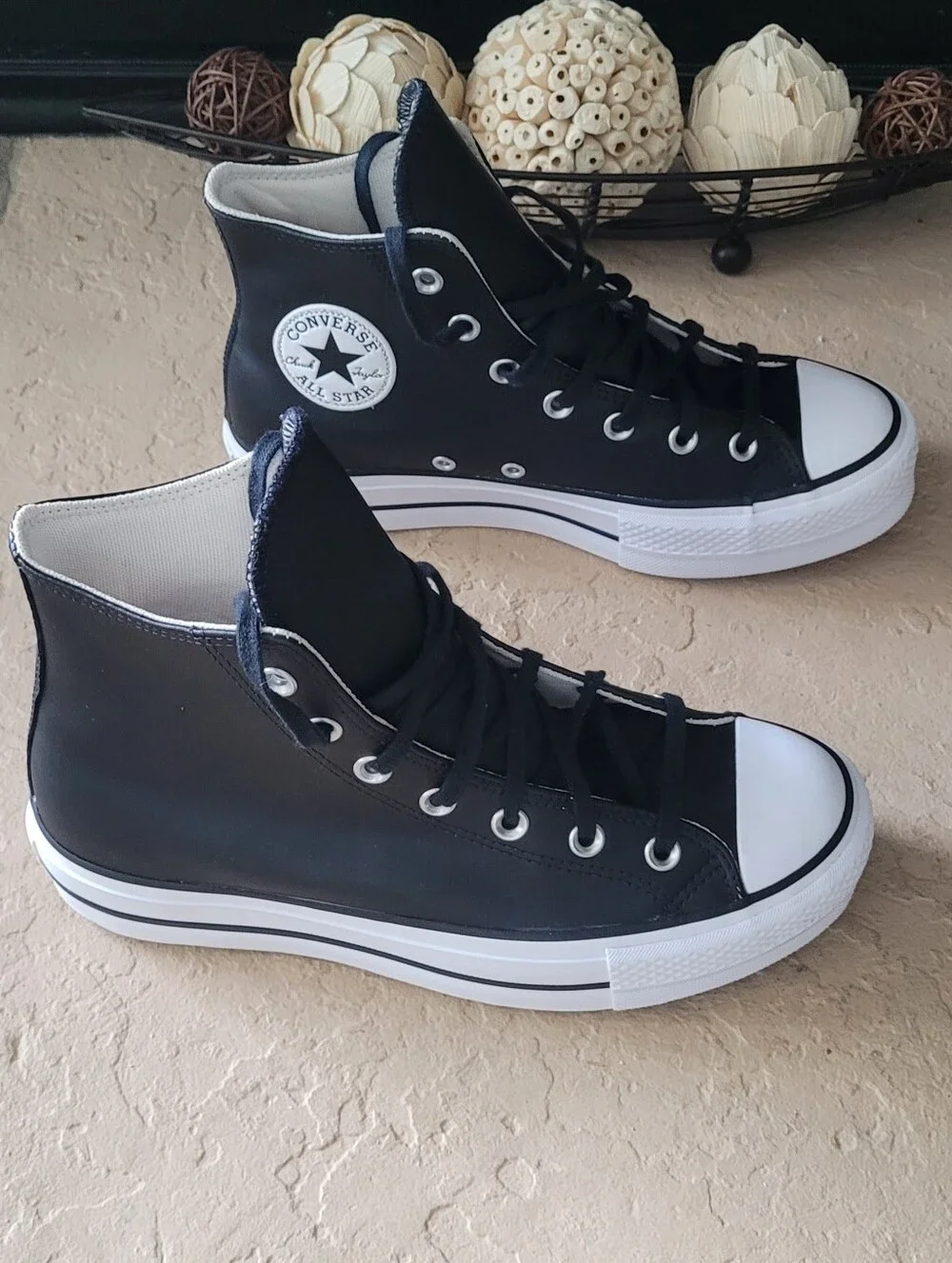 Size 8.5 Converse Chuck Taylor Lift Platform Black Leather Women Shoes 561675C